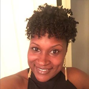 Meet your Posher, Lacinda